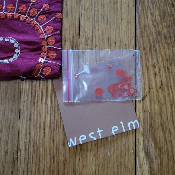 Vtg West Elm Sequin Floral Decorative Pillow Cover - NWT - Picture 3 of 8